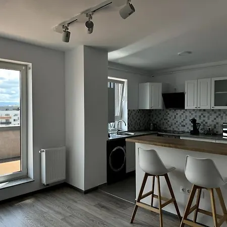 Seville Cu Terasa & La Munte Apartment *
